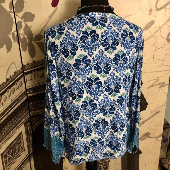 Very cute lightweight blouse by grand & green - Picture 2 of 2
